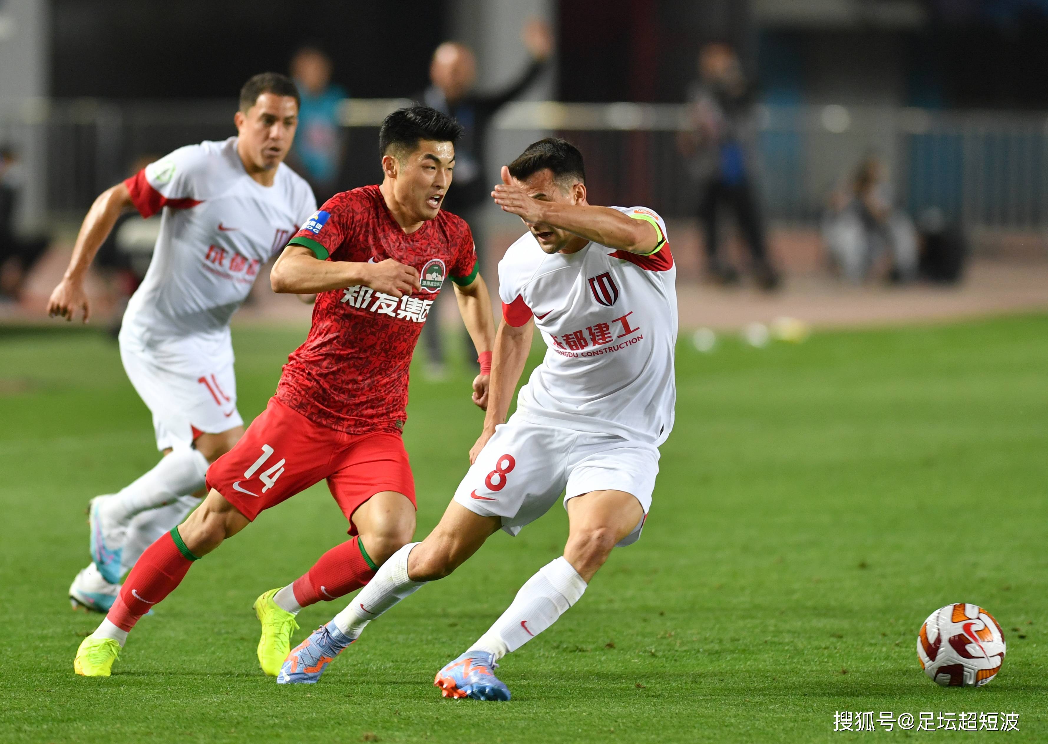 杯决赛中 杯决赛中