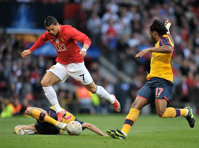 内维尔：我还是坚持阿森纳本赛季会夺冠，不会改变这个看法